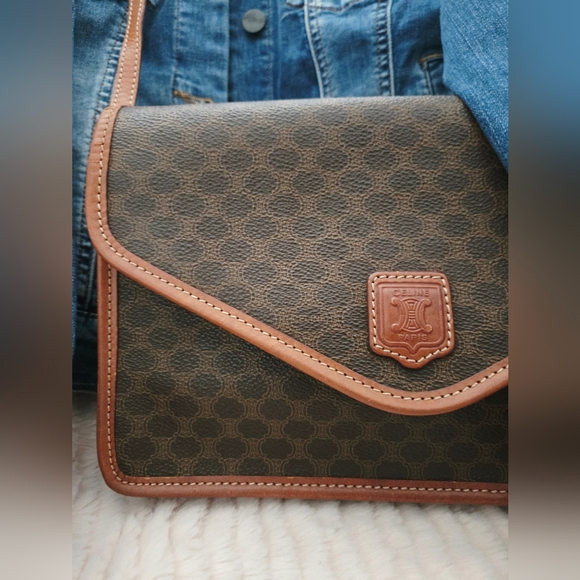 Authentic CELINE Macadam Pochette Clutch Crossbody Wallet WOC Shoulder Bag - Picture 2 of 15